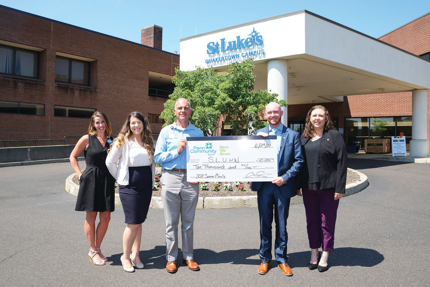 Penn Community Bank donates $10,000 to St. Luke’s Quakertown area food security initiative.