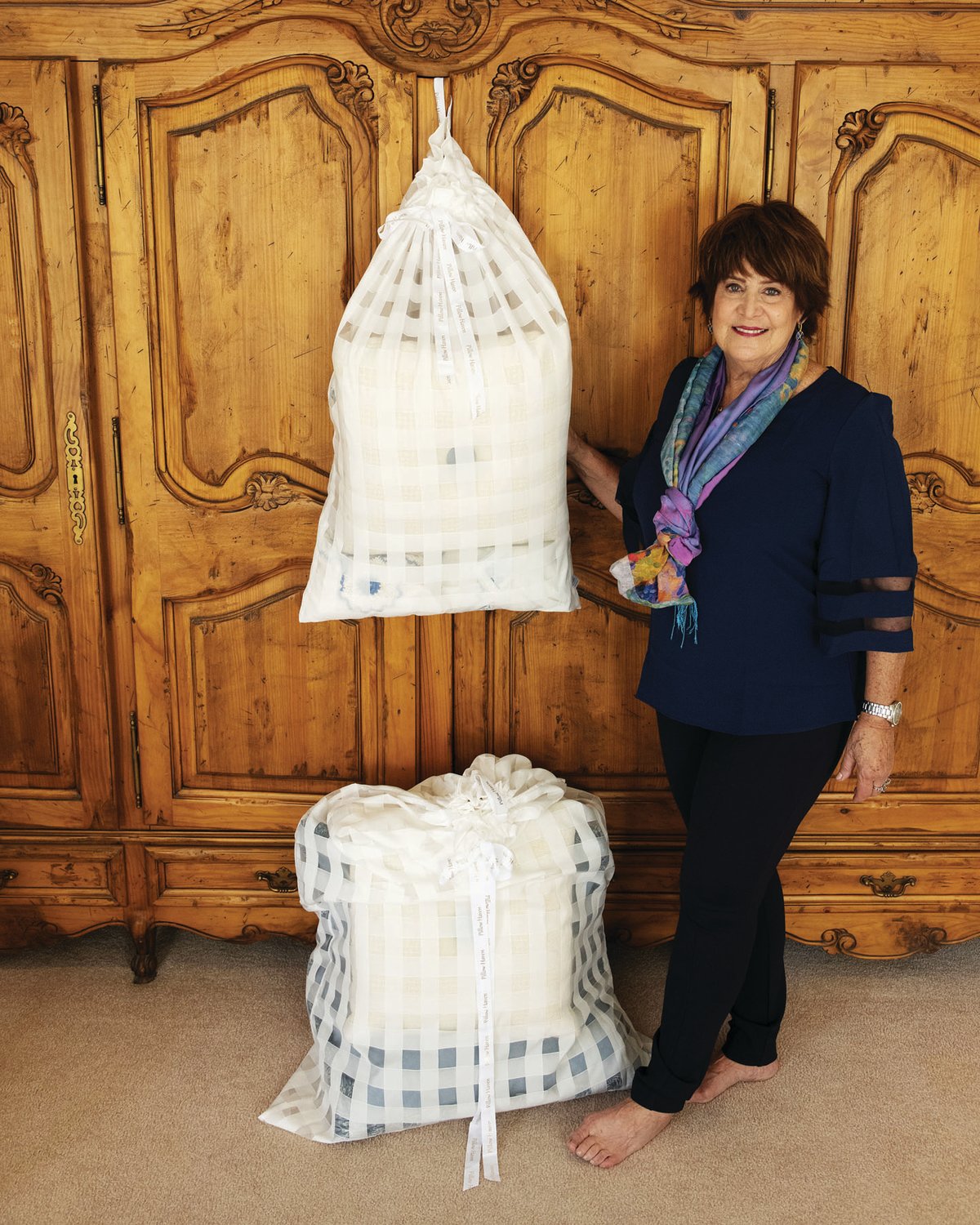 Doylestown woman launches decorative pillow storage solution