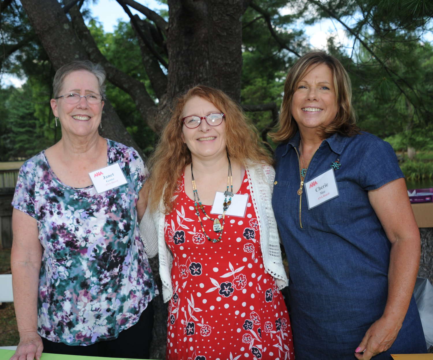 Volunteers Janet Grove, Sharon Speer and Cherie Mee.