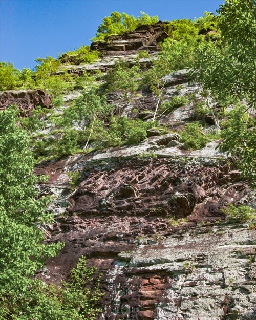 A small band of disgruntled World War 1 veterans set up what they hoped would be a self-sufficient village atop these tall cliffs overlooking the Delaware River in Upper Bucks in 1932. They left few traces behind.