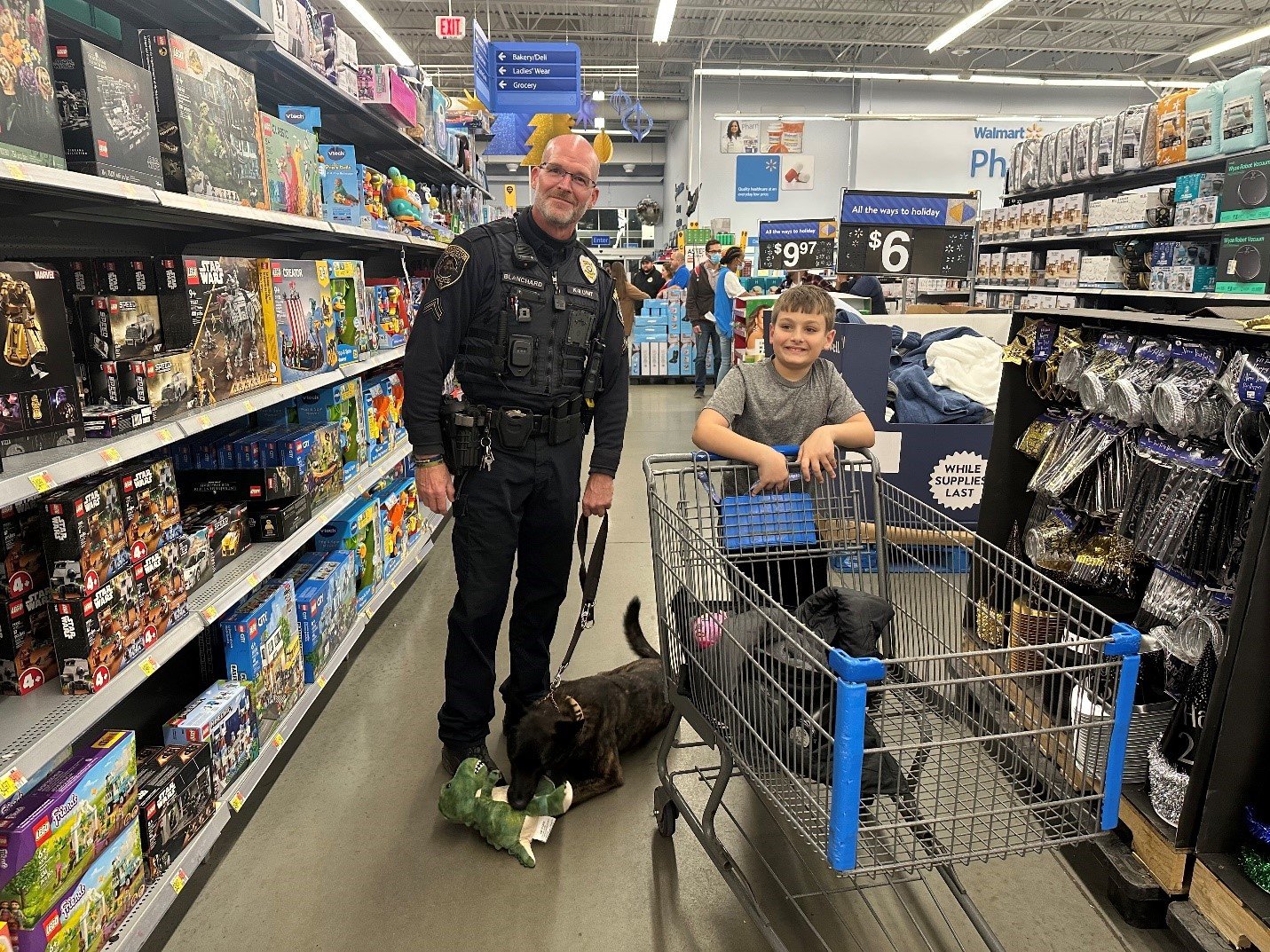 Warrington Township Police Department's “Shop with a Cop” spreads holiday  cheer